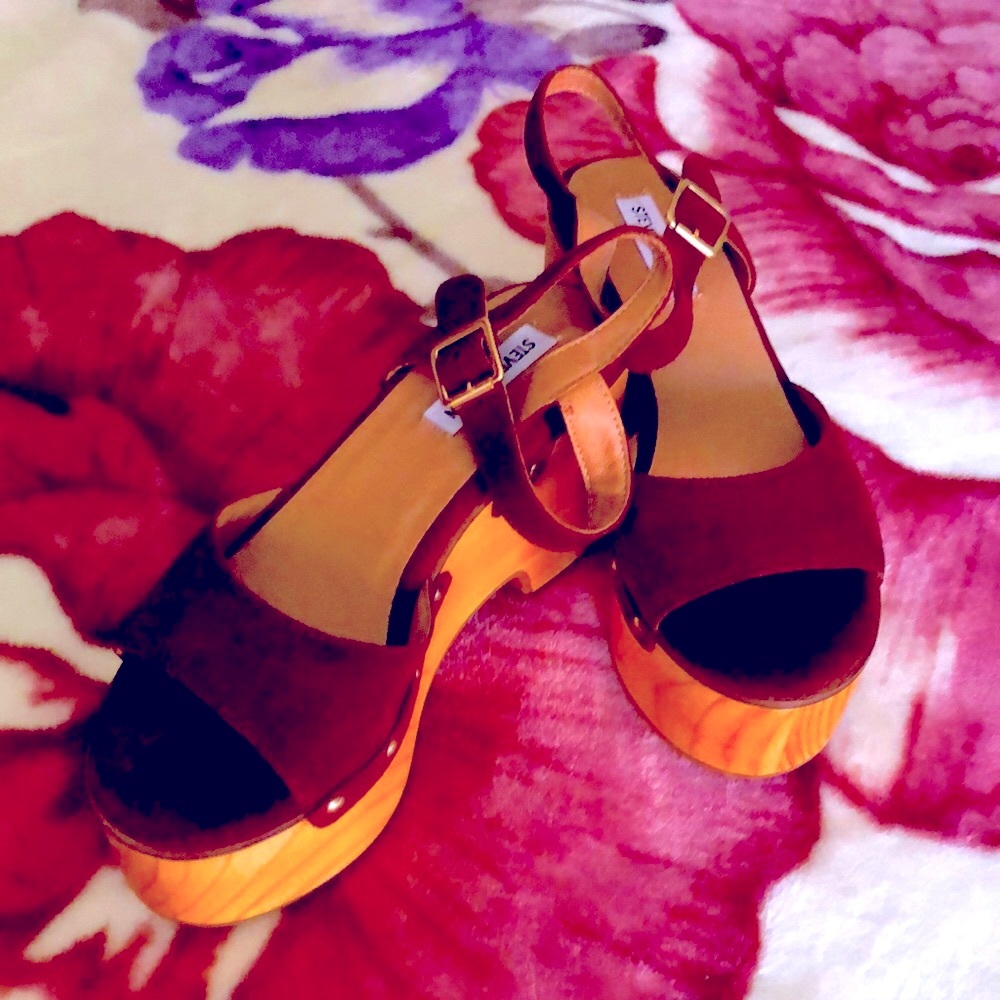 So cute…chestnut  suede platform